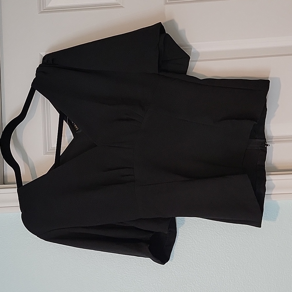 Laura Byrnes top